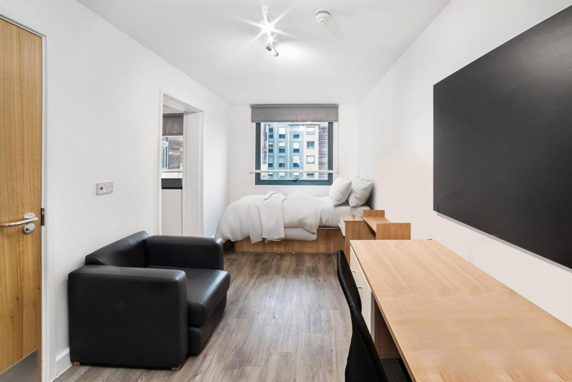 For Students Only Chapter Islington In Лондон Екстер'єр фото